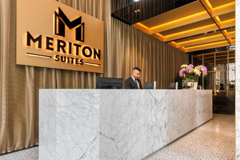 Meriton Suites Melbourne - Palm Beach Accommodation 2