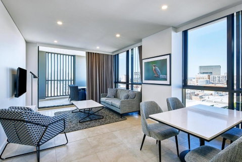 Meriton Suites Liverpool - Palm Beach Accommodation 1