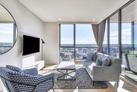 Meriton Suites Liverpool - Palm Beach Accommodation 0