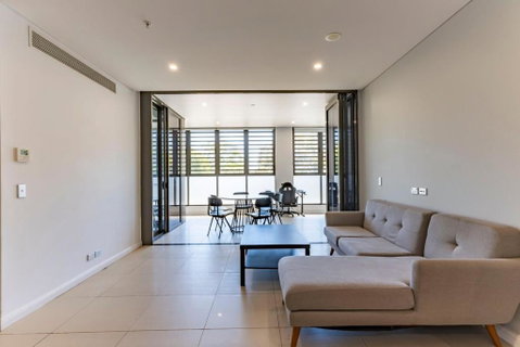 Modern 2B With Loft Bed Parking Central Mascot - Palm Beach Accommodation 0