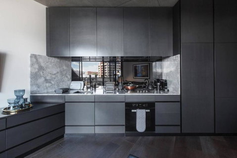 Monochrome And Matte - Sophisticated Loft Living - Palm Beach Accommodation 2