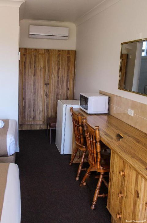Motel Riverina - Palm Beach Accommodation 1