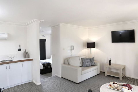 Murray Downs Resort - Palm Beach Accommodation 3