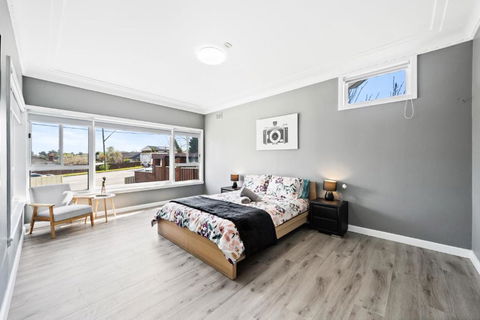 New 2 Bedroom House 500m To Mall With Free Parking - Palm Beach Accommodation 0