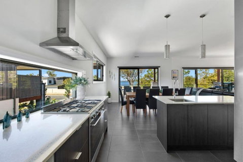 NEW - Sunrise Waters Holiday House - Palm Beach Accommodation 1