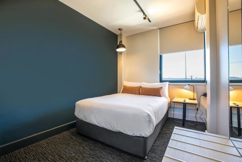 Nightcap At Chardons Corner Hotel - Palm Beach Accommodation 3