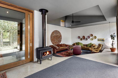 One-Dunny Beach House - Palm Beach Accommodation 0