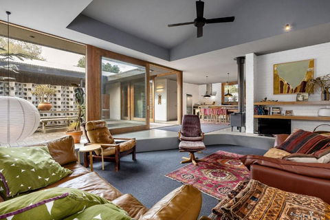 One-Dunny Beach House - Palm Beach Accommodation 2