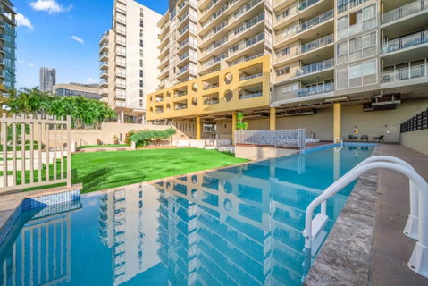 Oxygen Apartments - Palm Beach Accommodation 0