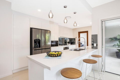Park Avenue Luxe Townhouse Brand New Sleeps 9 - Palm Beach Accommodation 3