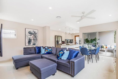 Park Avenue Luxe Townhouse Brand New Sleeps 9 - Palm Beach Accommodation 1