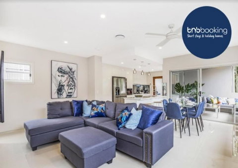 Park Avenue Luxe Townhouse Brand New Sleeps 9 - Palm Beach Accommodation 0