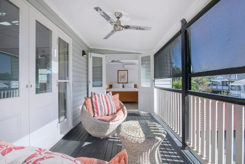 Paddington Cottage - A Classic Queenslander Stay - Palm Beach Accommodation 1