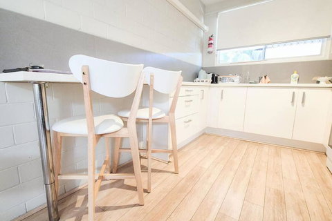 Palm Cove Villa - Palm Beach Accommodation 3