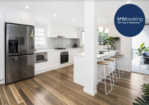 Park Avenue Terrace 1 Just 4km CBD - Palm Beach Accommodation 0