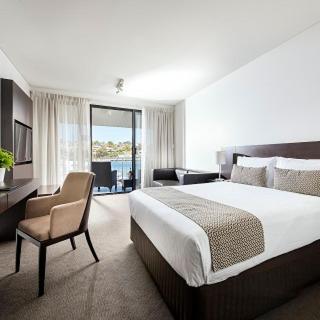 Pier 21 Riverside Apartment Hotel - Palm Beach Accommodation 3