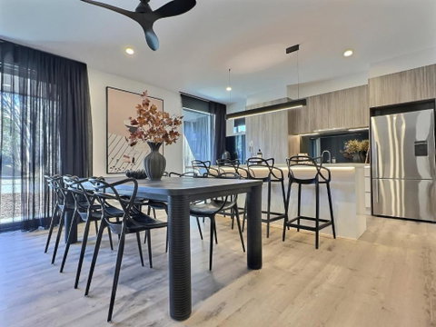 RAM, Alpine Getaways - Palm Beach Accommodation 0