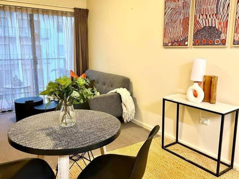Prime Location 1 Bdr Apt In Perth - Palm Beach Accommodation 2