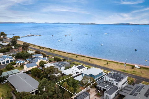 Pukeko Beach House - Palm Beach Accommodation 0