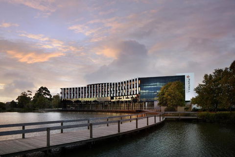 Punthill Caroline Springs - Palm Beach Accommodation 0