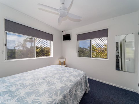Quality Esplanade Apartment - Palm Beach Accommodation 3