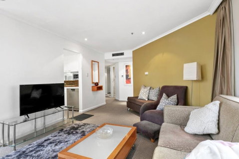 Quay West 2302 Self-Catering - Palm Beach Accommodation 3