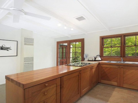 Que Sera - Palm Beach Accommodation 3
