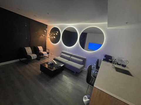 Radiance Residence RnR - Palm Beach Accommodation 3