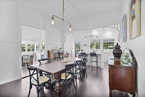 Rambling Roses - Palm Beach Accommodation 2