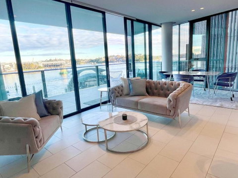 RARE Luxury Waterfront Living - Palm Beach Accommodation 0