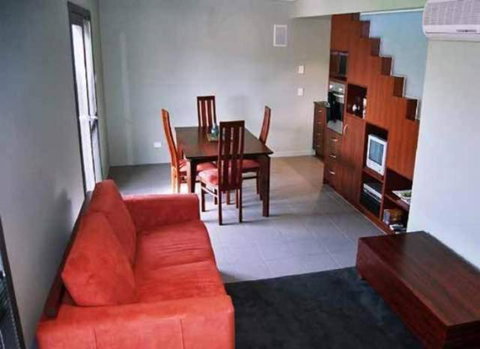 Red Brier Cottage Accommodation - Palm Beach Accommodation 2