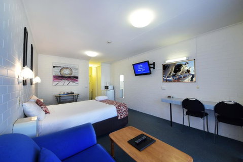 Aspley Motor Inn - Palm Beach Accommodation 2