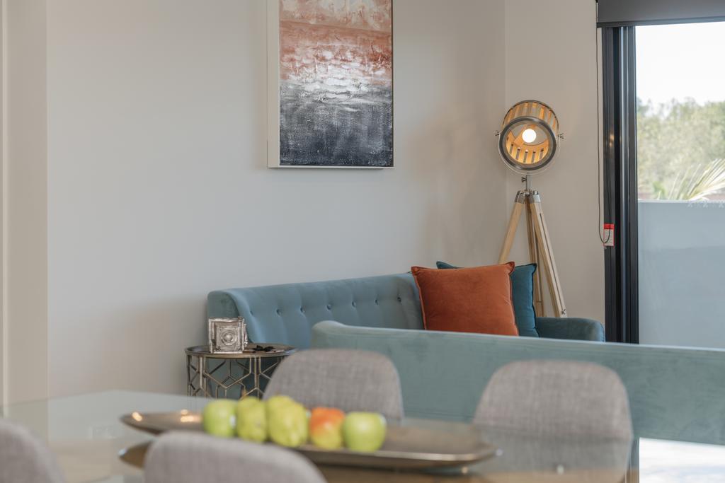 Hamilton North ACT Palm Beach Accommodation