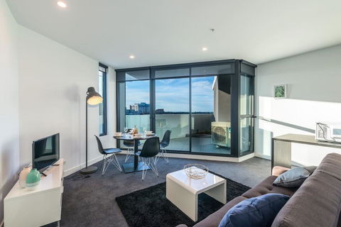 Astrina Box Hill 2 Bed Apartment - Palm Beach Accommodation 0