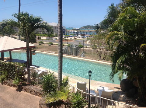 At Boathaven Bay Holiday Apartments - Palm Beach Accommodation 1