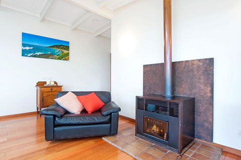 At Riverside - Palm Beach Accommodation 2