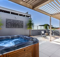 Aura 13 - Shoal Bay - Palm Beach Accommodation