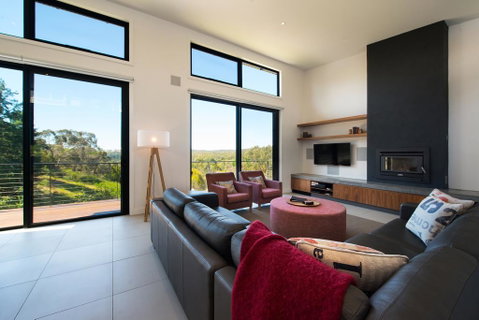 Aura House - Palm Beach Accommodation 3