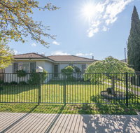 Autumn St - Trendy East Orange - Near CBD - Palm Beach Accommodation
