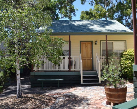 Avoca Cottages VICTORIA - Palm Beach Accommodation 2