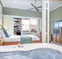 Avocado Sunset Bed  Breakfast - Palm Beach Accommodation