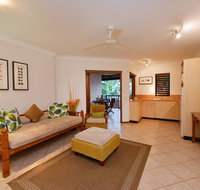 Balinese Style Apartment - Palm Beach Accommodation