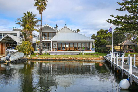 Bancroft Bay Frontage - Palm Beach Accommodation 0