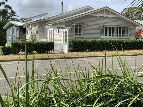 Bank House Tamborine Mountain - Palm Beach Accommodation 0