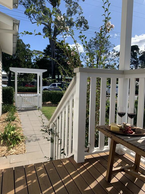 Bank House Tamborine Mountain - Palm Beach Accommodation 2