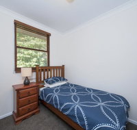 Barefoot Beach House 24 Essendene Road - Palm Beach Accommodation