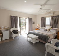Batemans Bay Manor - Bed and Breakfast - Palm Beach Accommodation