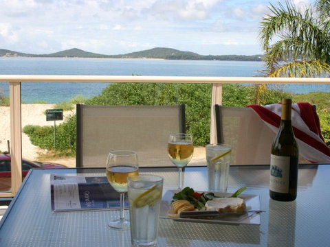 Bays Edge - Palm Beach Accommodation 0