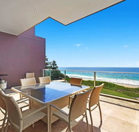 Beach and Ocean Front Penthouse with Wifi and Parking - Palm Beach Accommodation