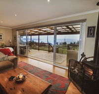 Beach House 'Aisling' - Palm Beach Accommodation